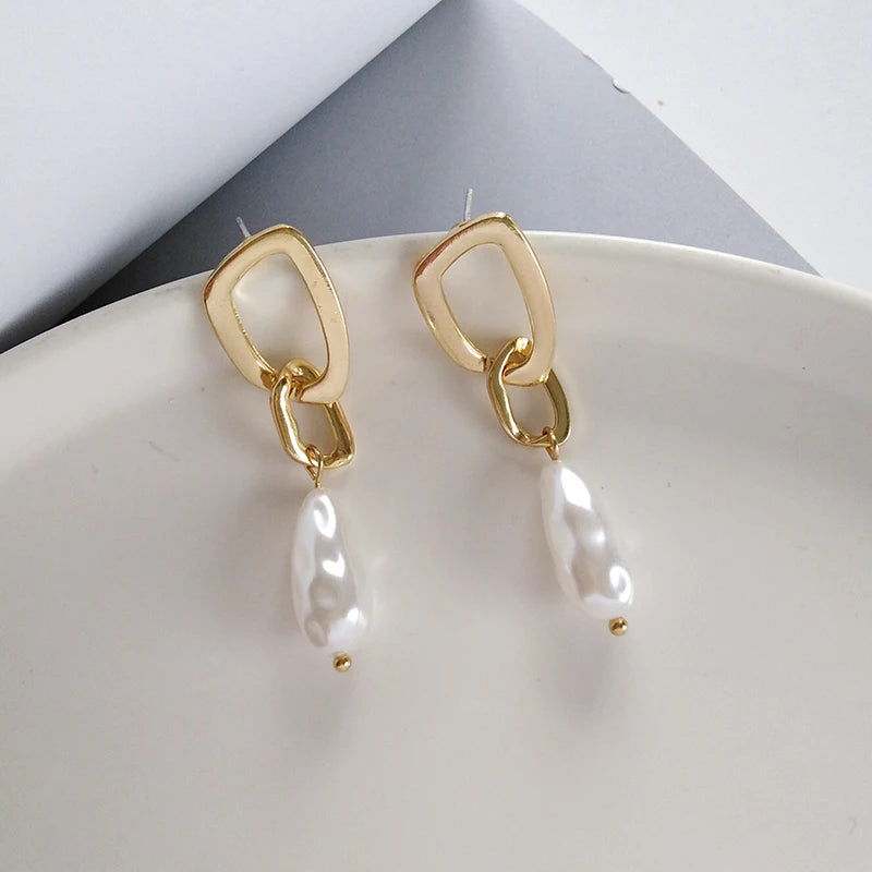 Fashion Jewelry Elegant Temperament Simulated Pearl Drop Dangle Earrings For Women Wedding Gifts.