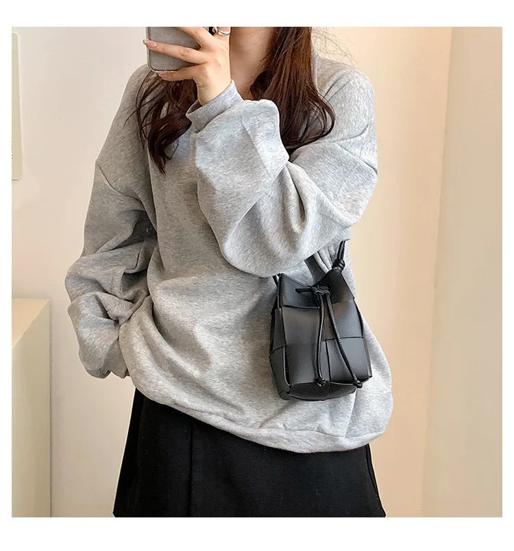 Fashion Weaving Pu Leather Bucket Bags For Women 2022 Designer Crossbody Shoulder Bags Soft Pu Leather Ladies Sling Bags.