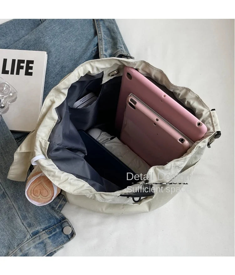 2024 New Nylon Shoulder Bag Fashionable Shrinkage Anti Wrinkle Crossbody Bag Lightweight Large Capacity Commuter Women Tote Bag