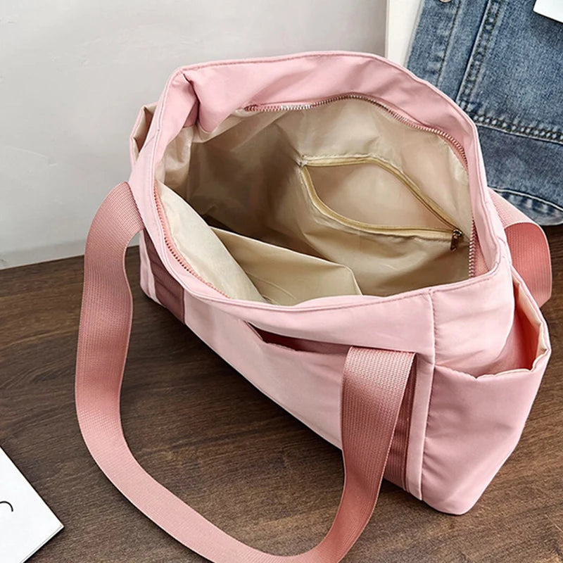 Large Capacity Women's Shoulder Bag Nylon Tote Bag Travel Handbag Sports And Leisure Handbag.