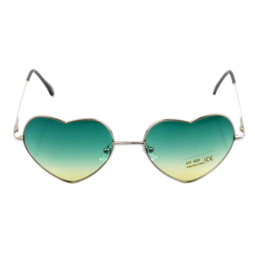 Chic Vintage Heart Frame Women's Sunglasses with UV400 Protection and Mirror Lenses.