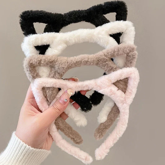 Kawaii Cat Ear Plush Hairbands for Women - Furry Cosplay Headwear for Parties & Casual Wear.