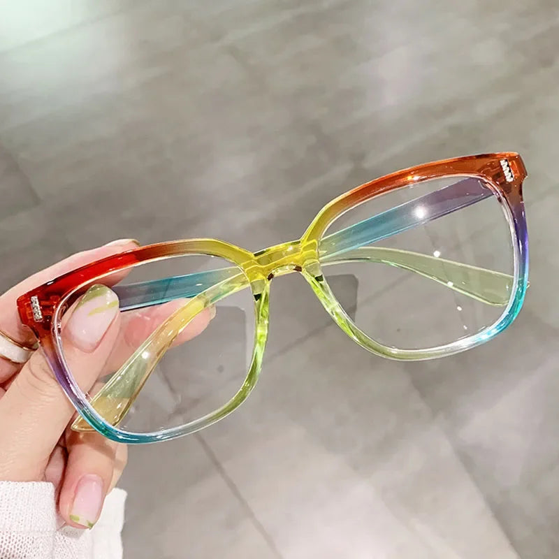 Vintage Retro Gradient Anti-Blue Light Glasses for Myopia - Large Frame Eyewear for Men and Women.