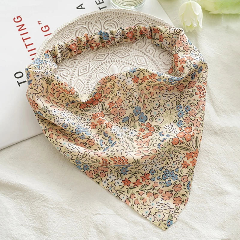 Floral Triangle Head Wrap Bandana for Women - Elastic Hair Accessories for Spring and Summer.