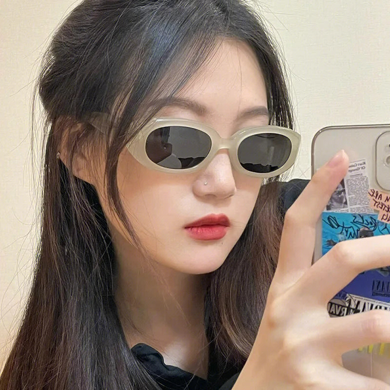 Vintage Oval Frame Sunglasses for Women - Retro Punk Style UV400 Eyewear Shades.