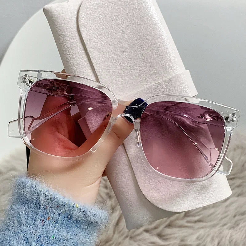 Retro Oversized Gradient Square Sunglasses for Women - Vintage Designer Beach Eyewear.