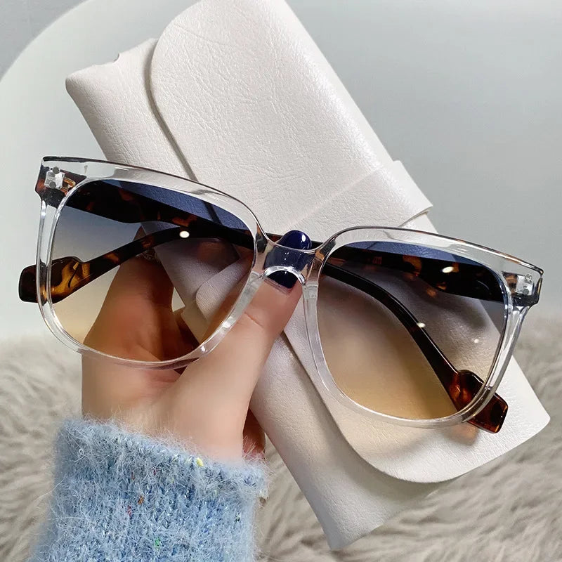 Retro Oversized Gradient Square Sunglasses for Women - Vintage Designer Beach Eyewear.