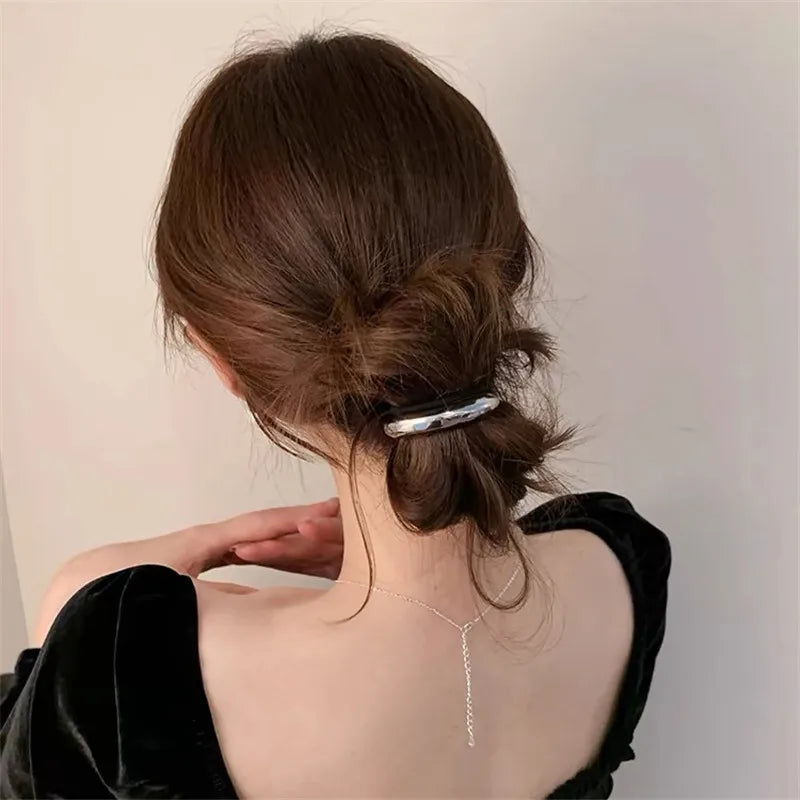 Chic Metallic Smooth Elastic Hair Band for Women and Girls - Stylish Ponytail Accessory and Hair Jewelry Gift.