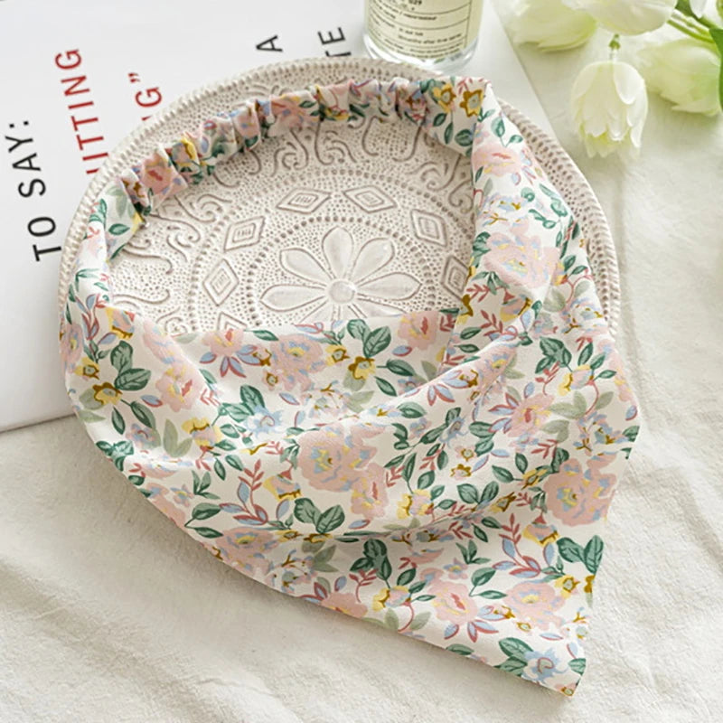 Floral Triangle Head Wrap Bandana for Women - Elastic Hair Accessories for Spring and Summer.