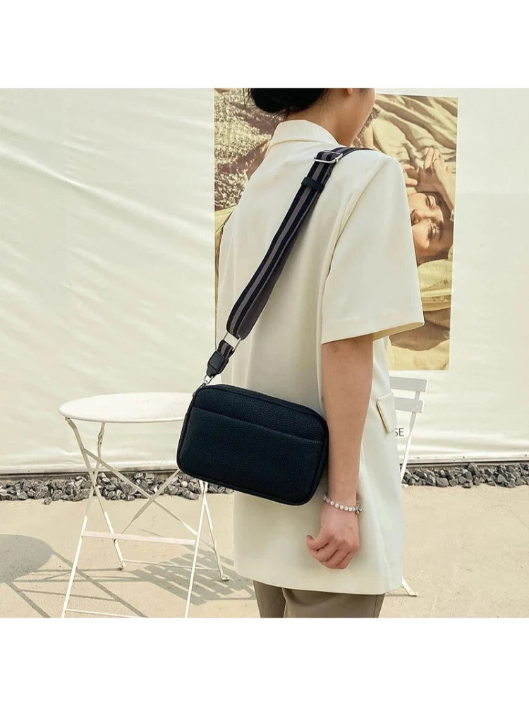 Cross Border Hot Selling Women's Bags For Spring And Summer 2024, New Small Square Bags With Wide Shoulder Straps, Single Should.