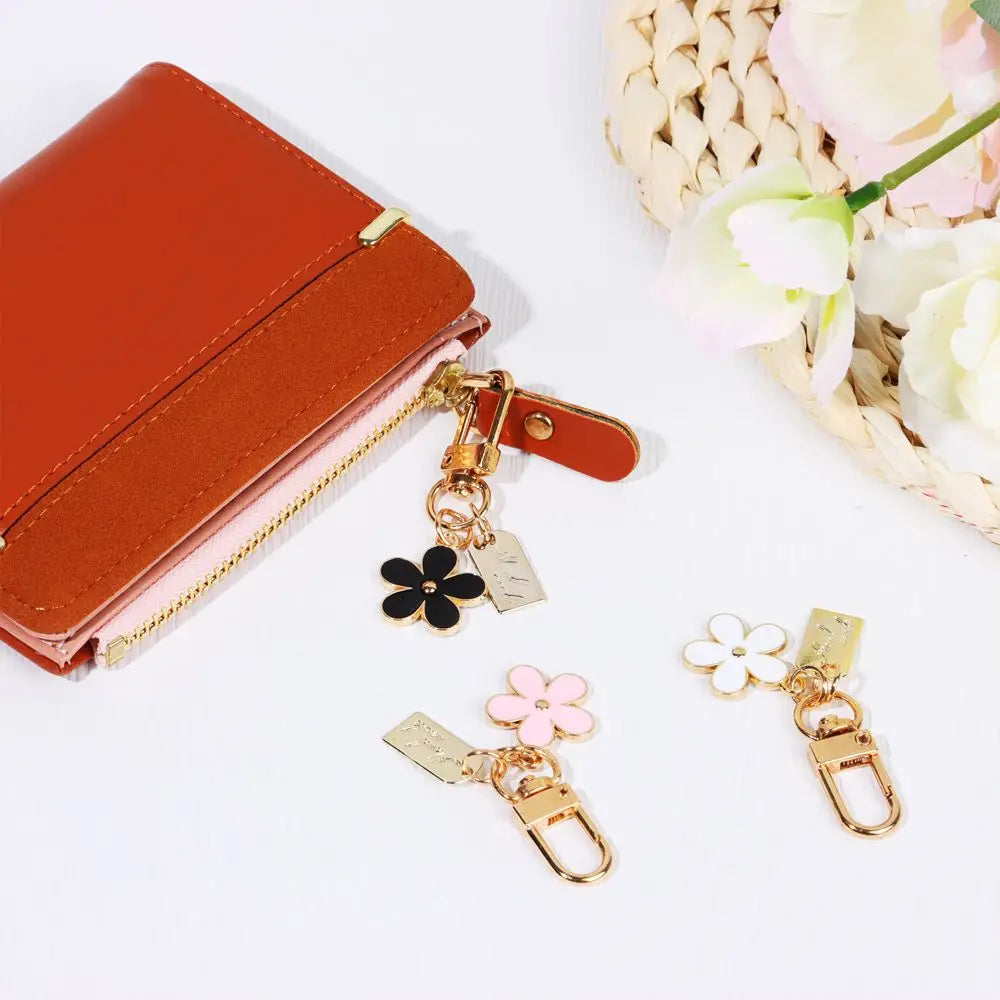 Gift Decoration Women Charm Pendant for Purse Bag Charm Keyring Flower Key Chain Keychains.