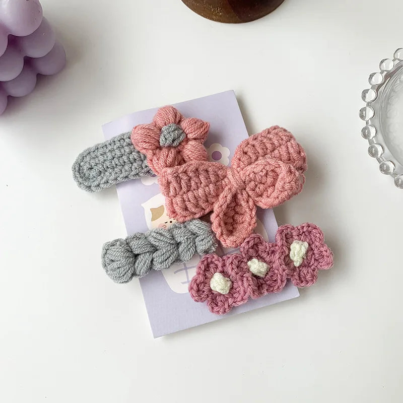 Handcrafted Woolen Knitted Bow Hairpins for Girls - Cute Floral BB Clip Barrettes for Autumn and Winter Hair Accessories.