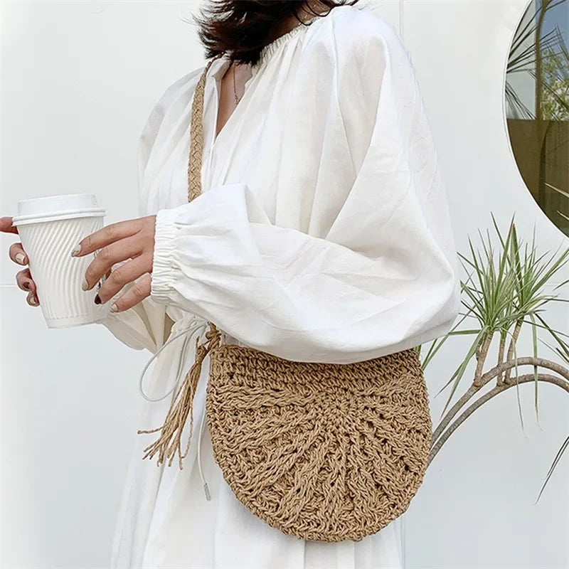 2023 Half Round Straw Bag for Women Summer Beach Rattan Shoulder Bag Zipper Woven Half Moon Crossbody Handbags Bohemia Vacation.