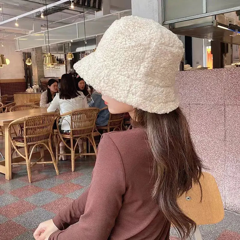 Unisex Wool Bucket Hat - Warm Fisherman Cap for Autumn and Winter Outdoor Activities.