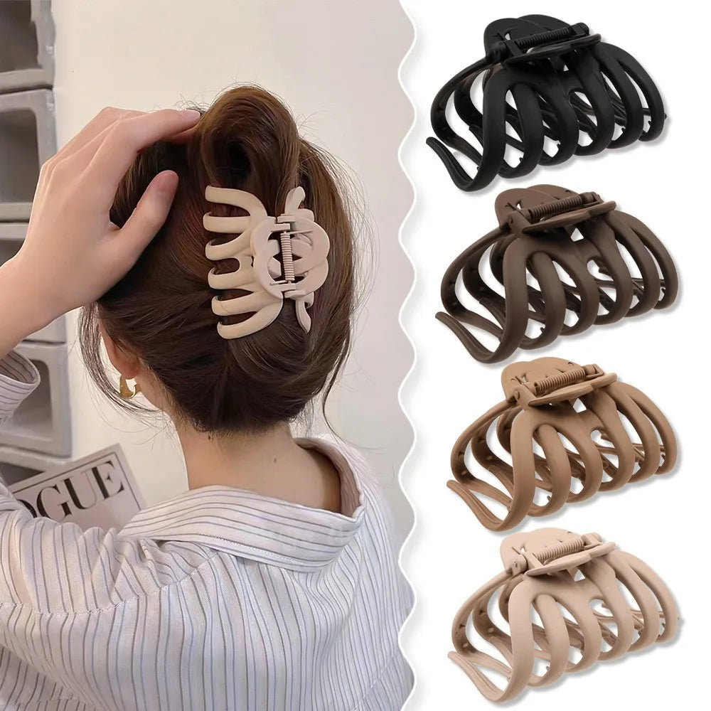 Chic Large Geometric Wave Hairpin Barrette for Women and Girls – Elegant Headwear Accessory.