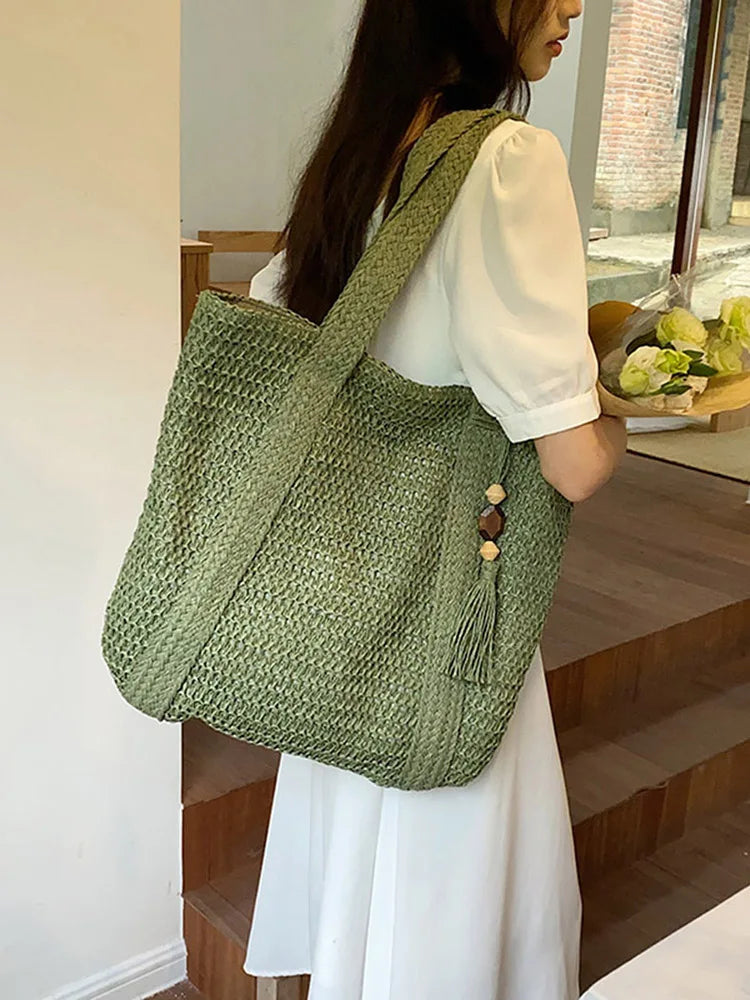 Women Shoulder Bag Summer Hand-Woven Handbags Fashion Handmade Simple Large Capacity with Tassel Pendant Shopping Handbag Tote.