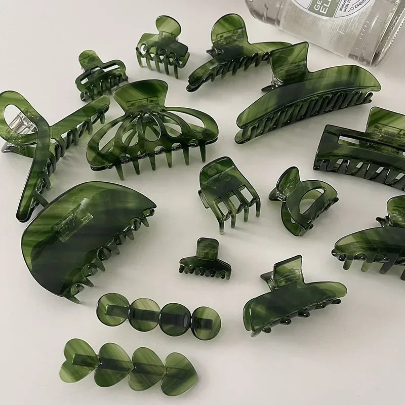 Elegant Green Twill Acetate Hair Claw Clip for Women – Retro Geometric Design Headwear.