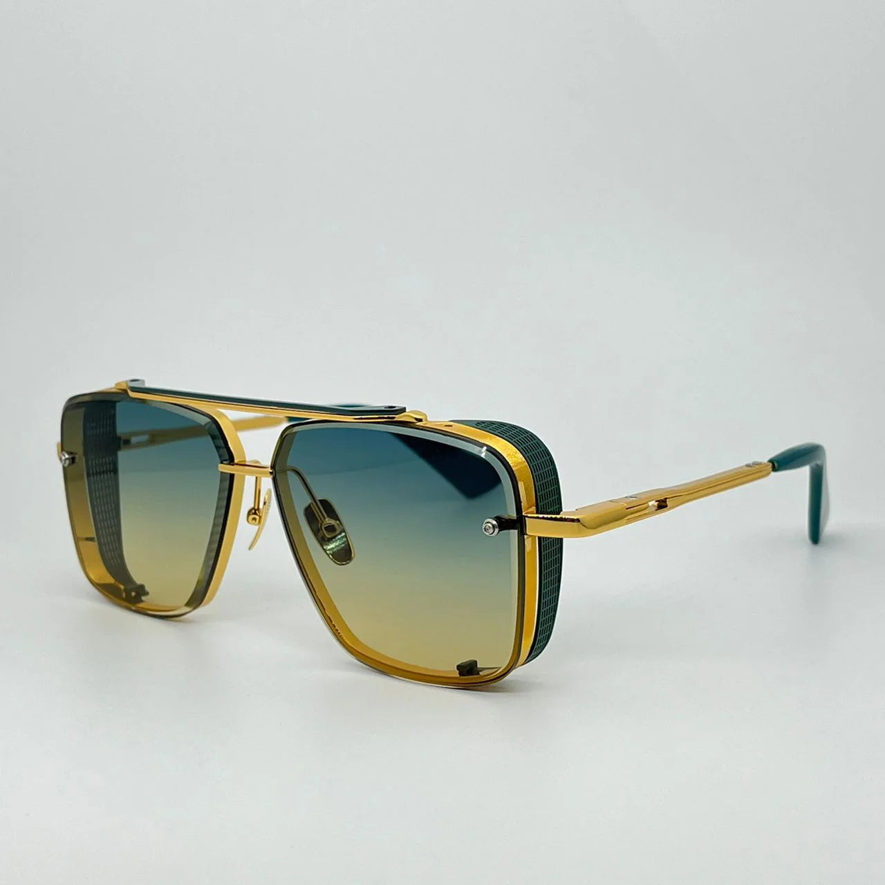 LIMTED EDITION M Six Men's Vintage Metal Sunglasses with Frameless UV 400 Lens - Stylish Square Design.