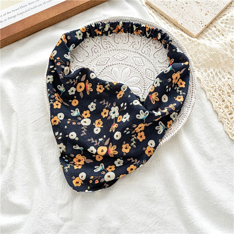 Floral Triangle Head Wrap Bandana for Women - Elastic Hair Accessories for Spring and Summer.